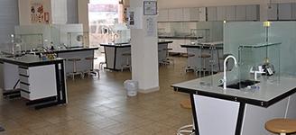 T.I.S. Senior School Girls Chemistry Lab